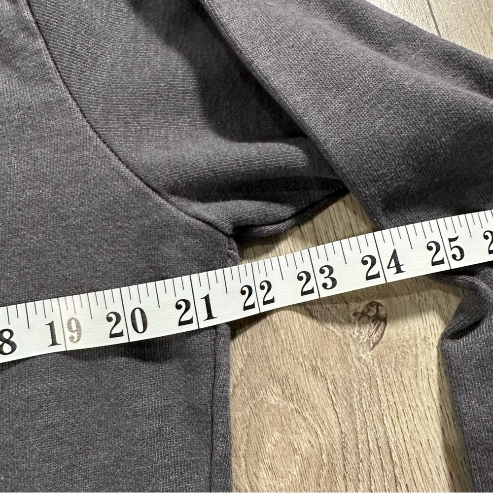 Grey Champion Spellout Sweatshirt Size Small - Picture 9 of 9